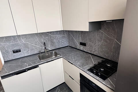 2-к квартира, 57 м², 2/5 эт.