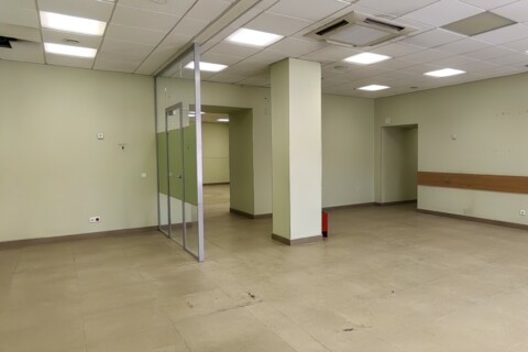 Помещение своб.назн., 151 м², 1/6 эт.