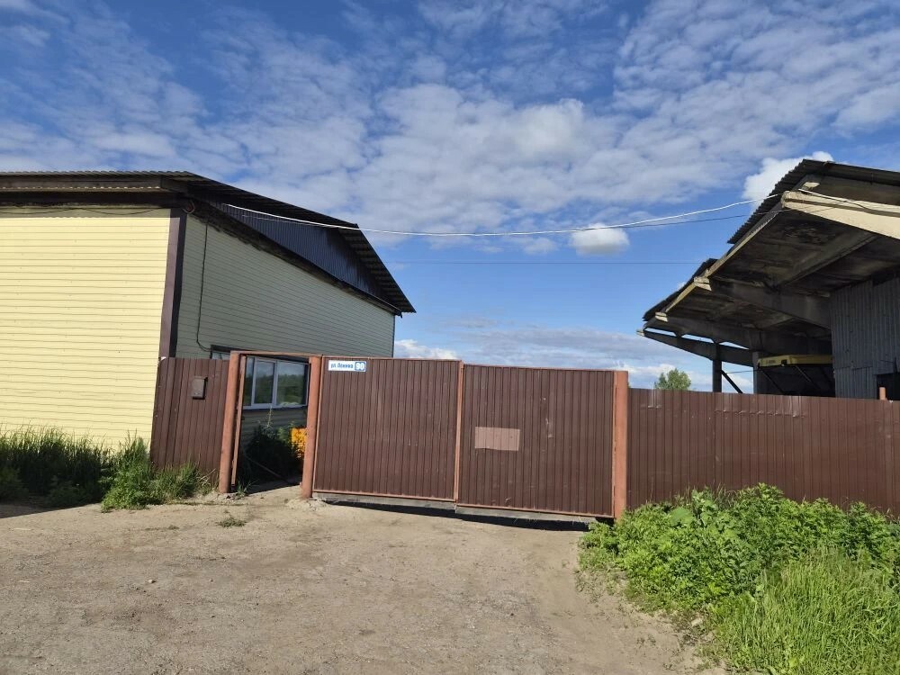 Коммерческая, 838 м²