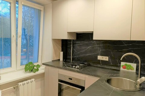 2-к квартира, 43 м², 2/9 эт.