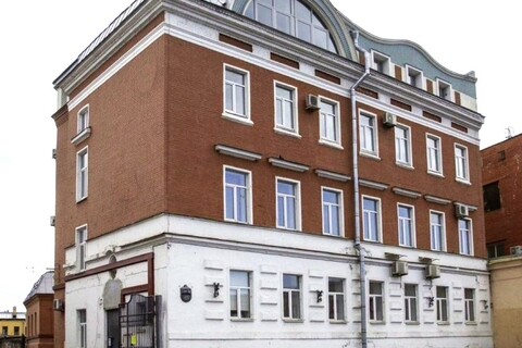 Отдельно стоящее здание, 1500 м²