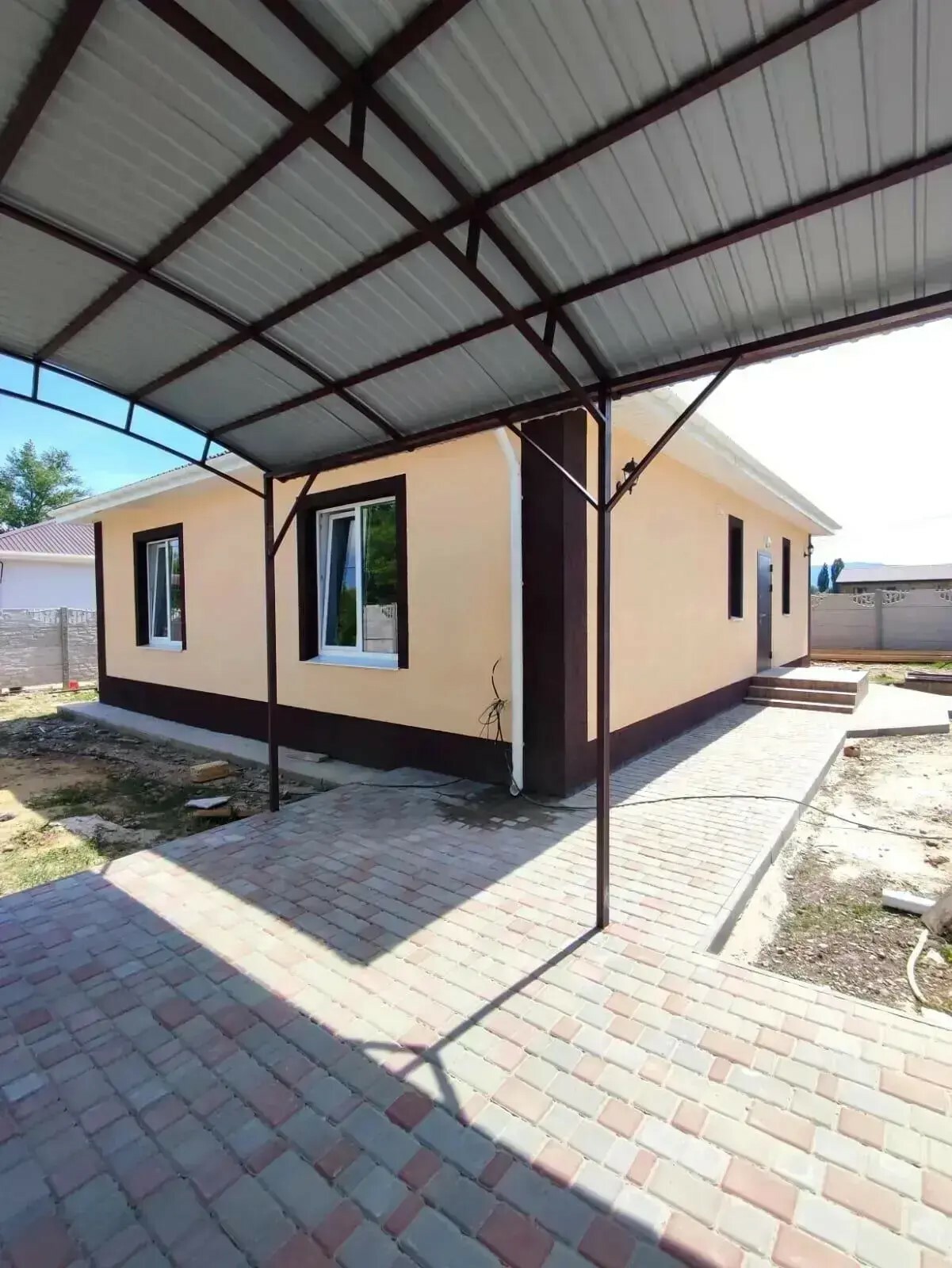 Коттедж · 120 м² · 3 комн. — село Мирное, улица Правды, 221