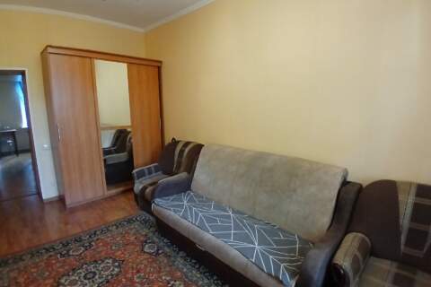 2-к квартира, 43,7 м², 2/3 эт.