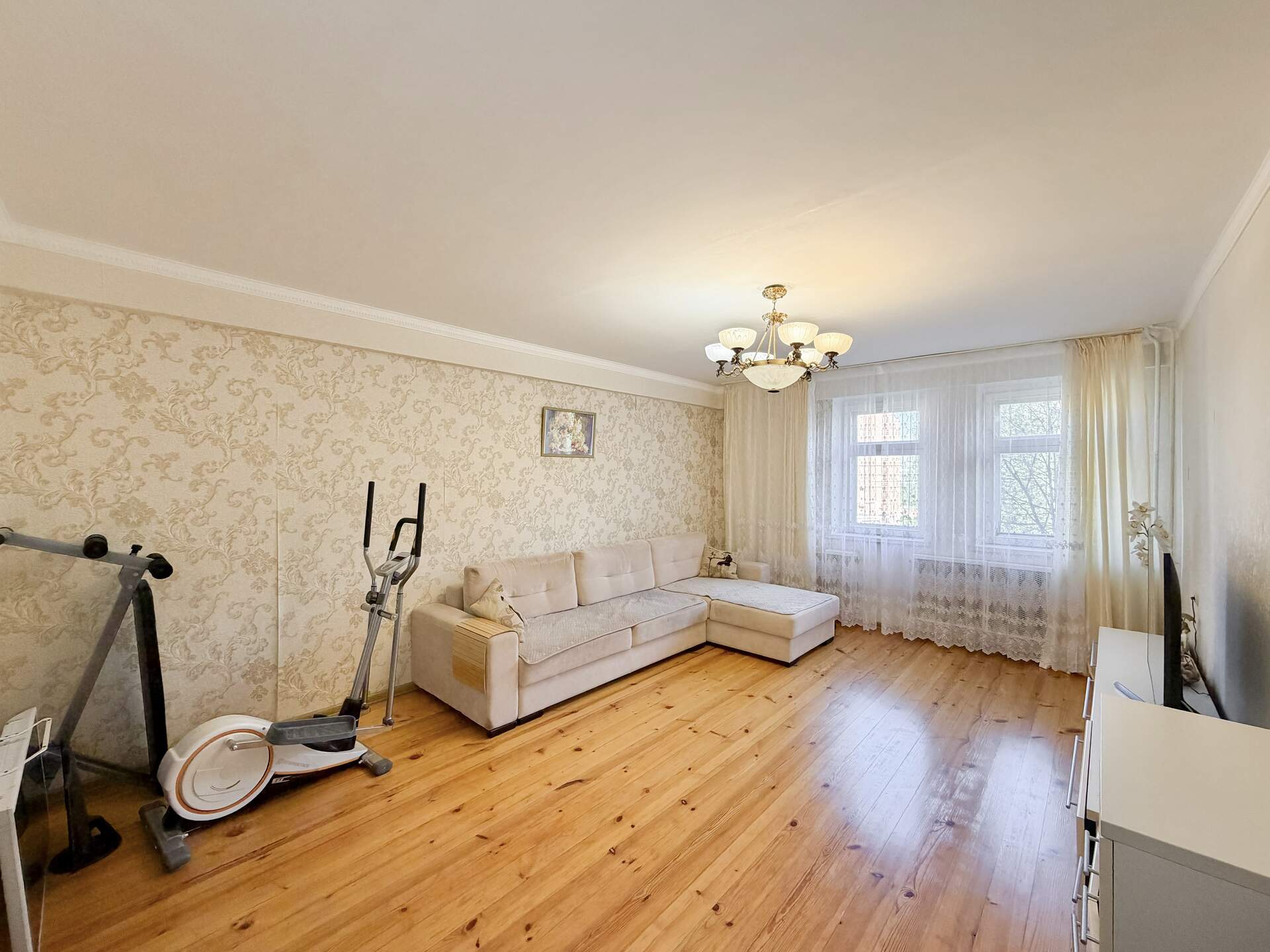 Квартира · 103.5 м² · 3 комн. — Чебоксары, улица Мичмана Павлова, 41
