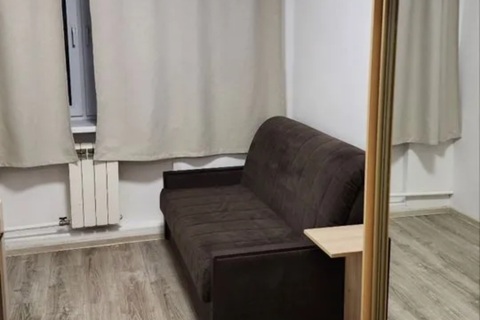 Комната, (всего 2 ком.), 48 м², 4/5 эт.