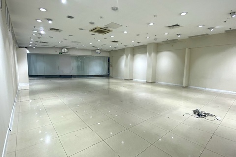 Помещение своб.назн., 150 м², 2/4 эт.