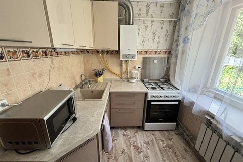 3-к квартира, 56,4 м², 1/5 эт.