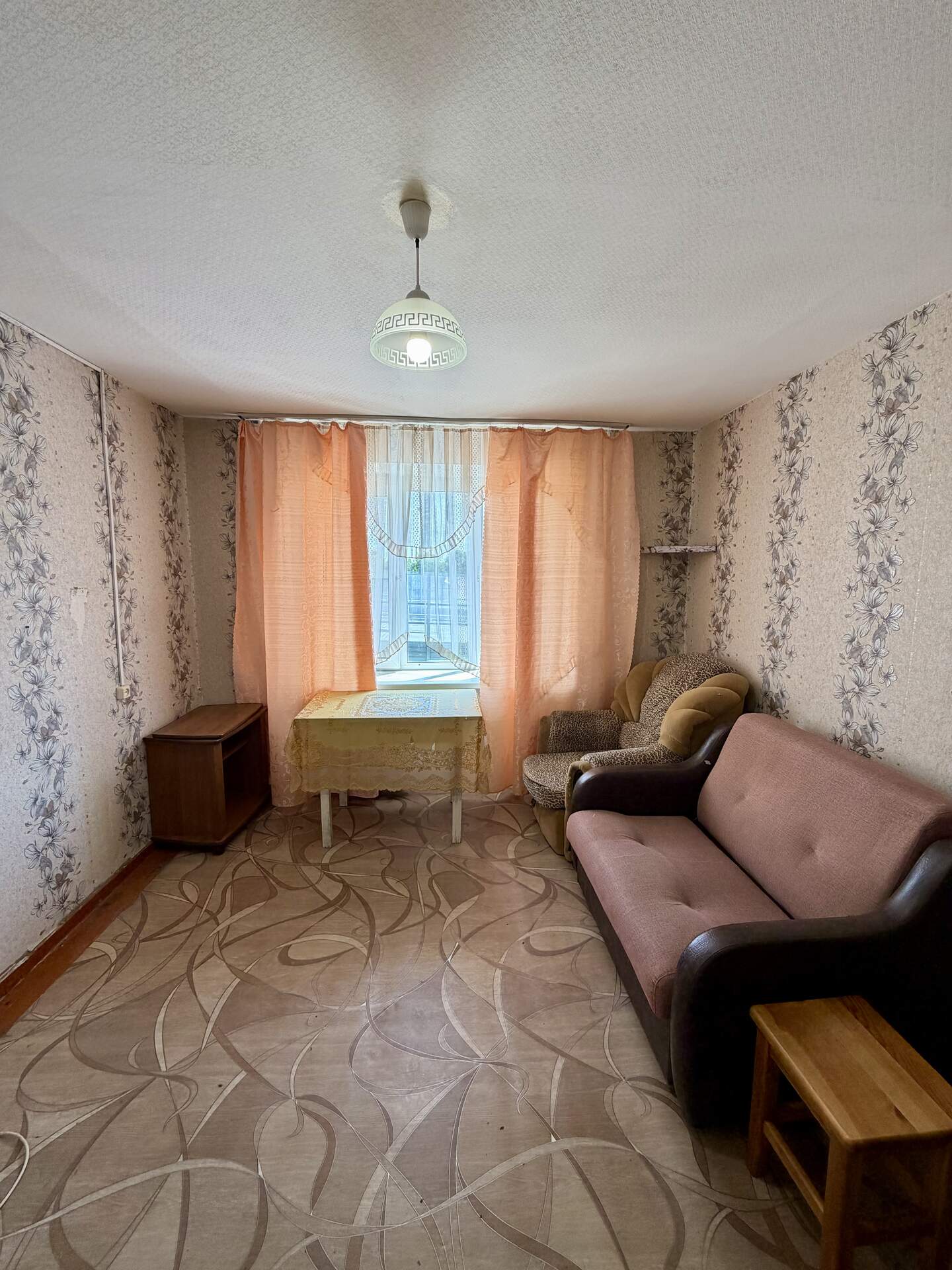 Комната, 12.9 м², 10 комн.