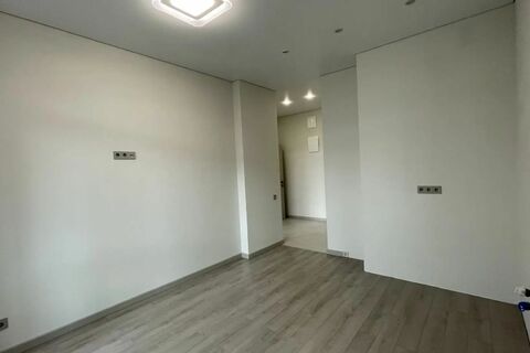 1-к квартира, 35 м², 8/17 эт.