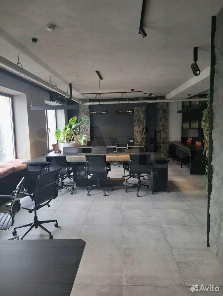Коммерческая, 110 м²