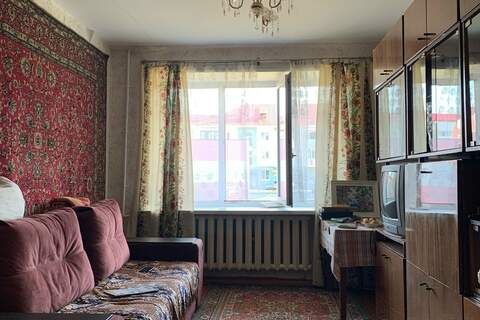 2-к квартира, 42 м², 1/5 эт.