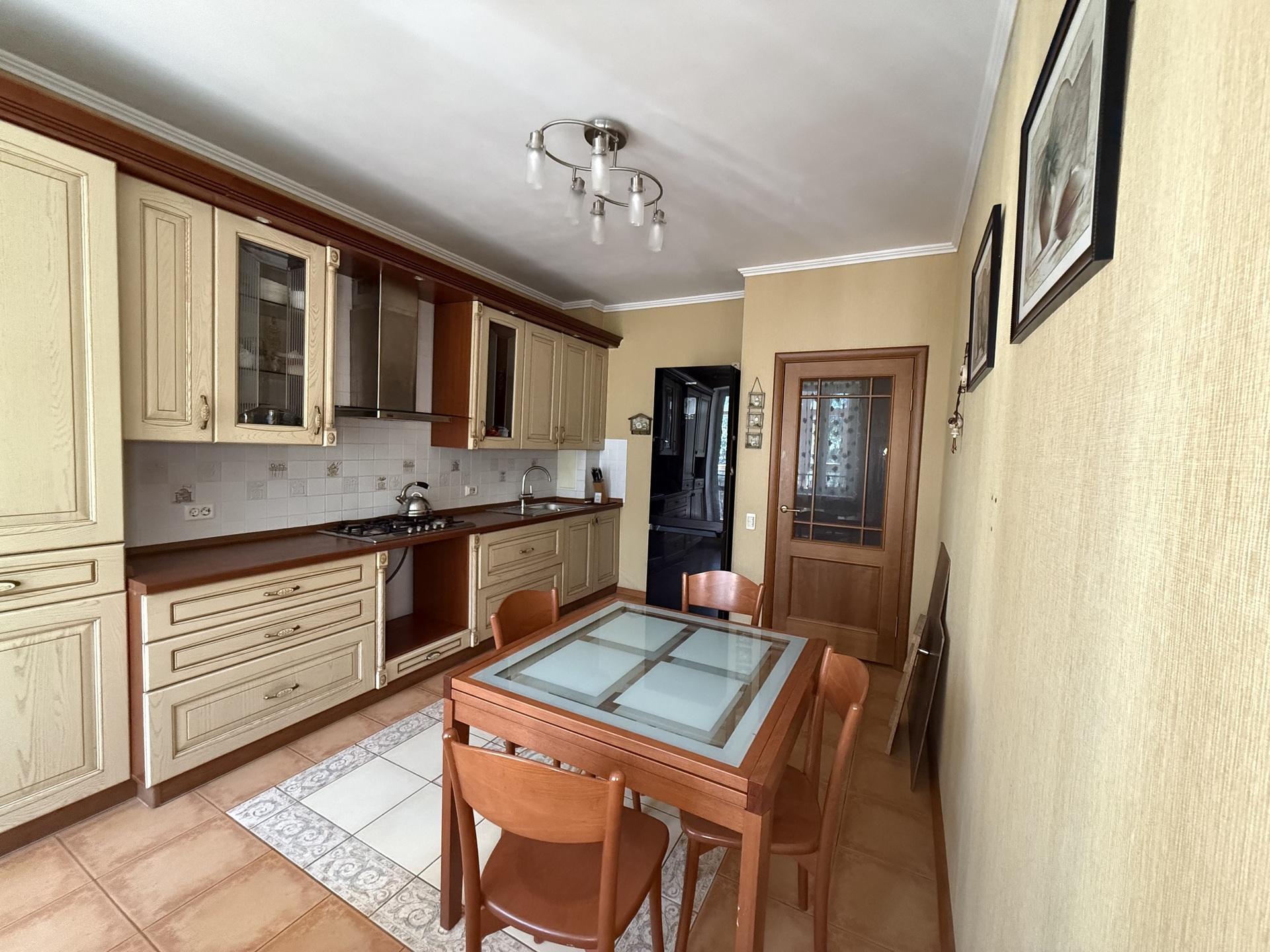 Квартира · 91.2 м² · 3 комн. — Чебоксары, улица Николая Ильбекова, 4к1