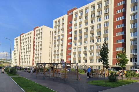 2-к квартира, 76,5 м², 1/10 эт.
