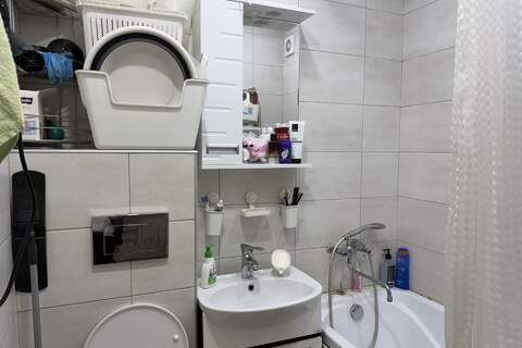 2-к квартира, 42,7 м², 5/5 эт.