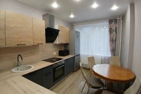 1-к квартира, 40 м², 1/3 эт.