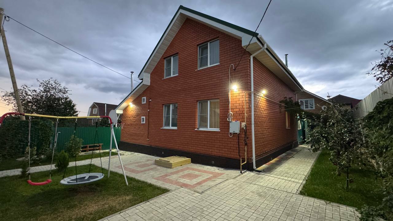 Коттедж, 101.8 м², 4 комн.