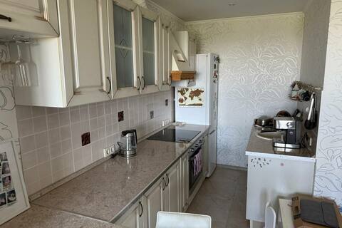 Доля в квартире, 43,3 м², 14/19 эт.
