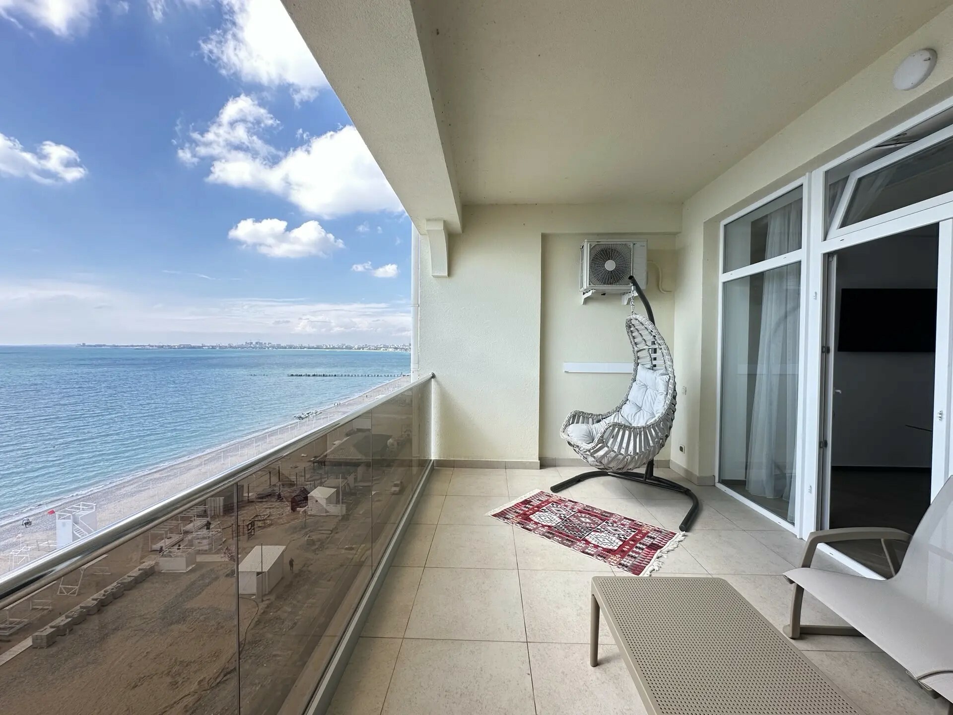 Квартира, 134 м², 3 комн.
