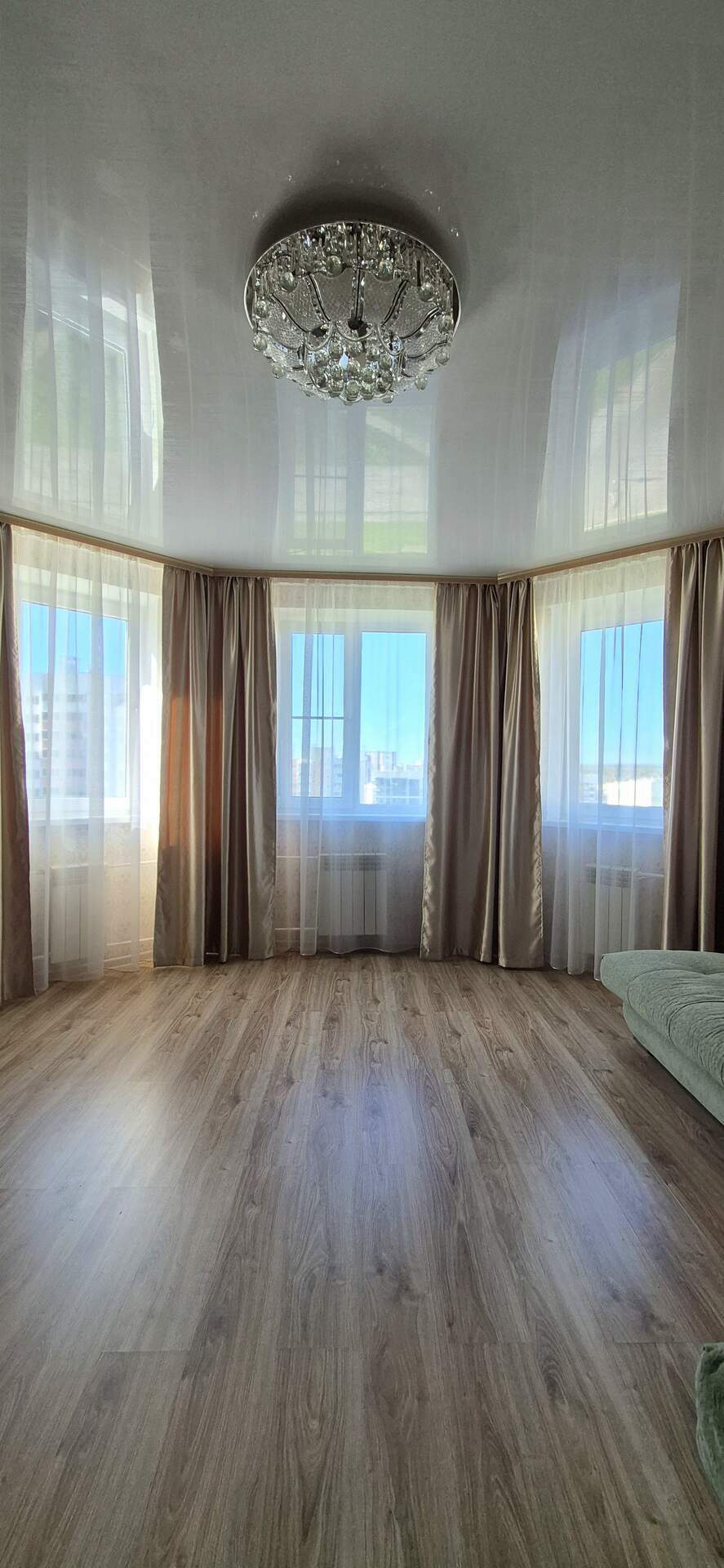 Квартира, 98 м², 3 комн.