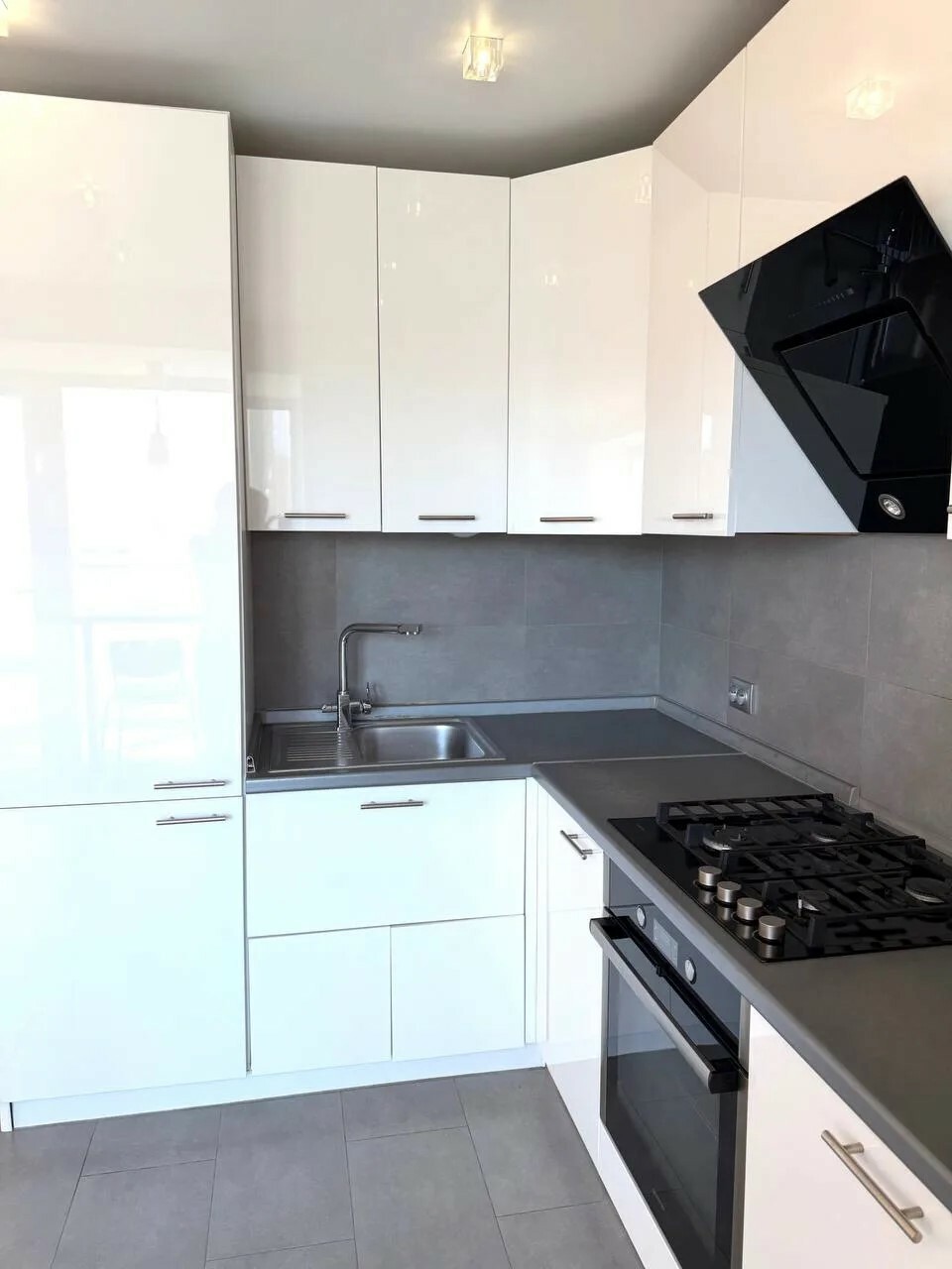 Квартира, 76.3 м², 3 комн.