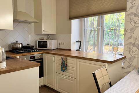2-к квартира, 50 м², 1/5 эт.
