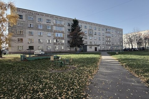 Комната, (всего 2 ком.), 12,7 м², 1/5 эт.
