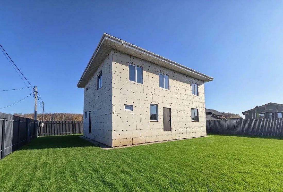 Дом, 184.8 м², 6 комн.