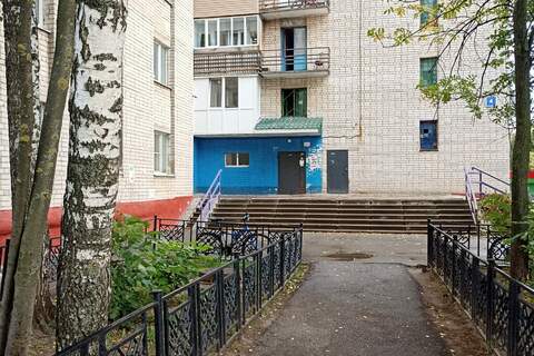 Комната, (всего 2 ком.), 13,4 м², 9/9 эт.