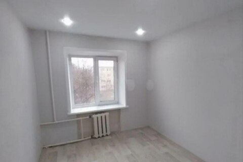 Комната, (всего 10 ком.), 22 м², 5/9 эт.
