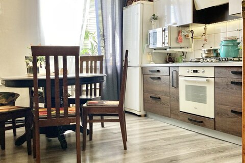 2-к квартира, 63 м², 3/3 эт.