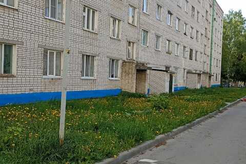 Комната, (всего 10 ком.), 25 м², 2/5 эт.