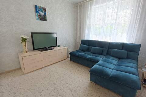 Комната, (всего 4 ком.), 17,2 м², 3/3 эт.