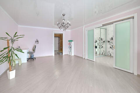 5-к квартира, 220 м², 4/19 эт.