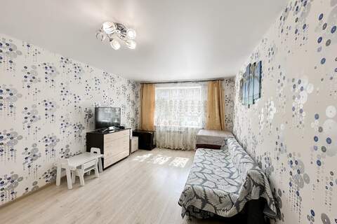 1-к квартира, 42 м², 1/5 эт.