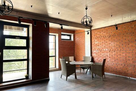 Апартаменты, 90 м², 2/4 эт.