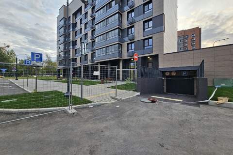 Машиноместо, 14 м²