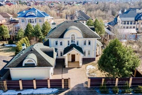 Коттедж, 430 м², 3 эт.