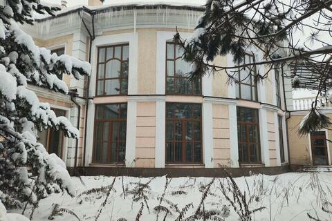 Дом, 501,3 м², 2 эт.