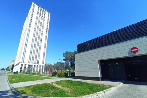 Машиноместо, 13,6 м²