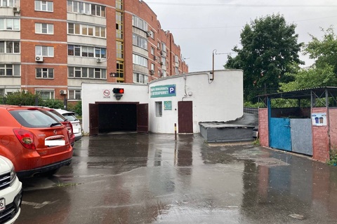 Машиноместо, 30 м²