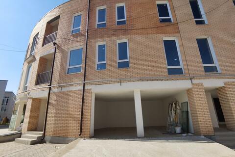 Таунхаус, 220 м², 3 эт.