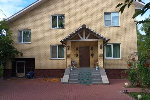 Дом, 235 м², 3 эт.