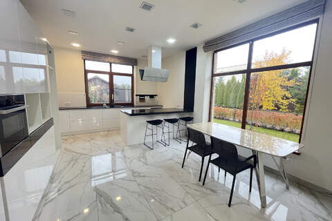 Дом, 362,9 м², 2 эт.