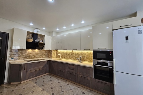 2-к квартира, 85 м², 5/14 эт.