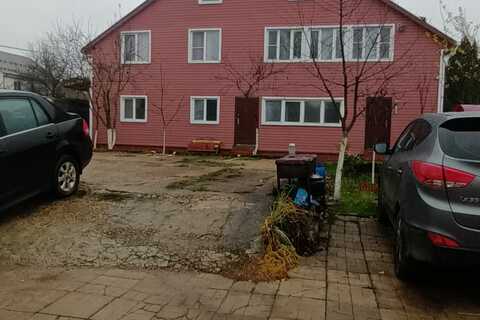 Дом, 291 м², 3 эт.