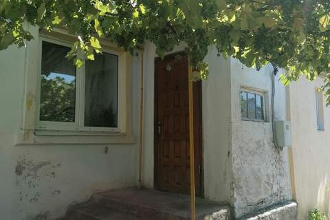 2-к квартира, 34 м², 1/1 эт.