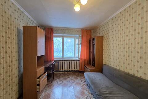 Комната, (всего 6 ком.), 11,7 м², 1/4 эт.