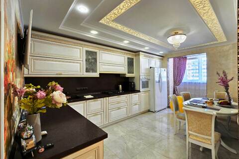 4-к квартира, 115 м², 4/10 эт.