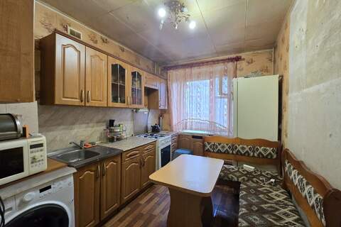 4-к квартира, 73 м², 1/9 эт.