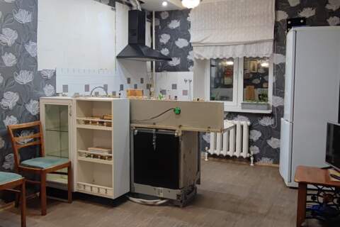 1-к квартира, 44 м², 9/10 эт.